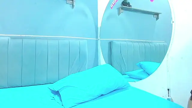 Snapshot of minimi_naty chatting on 12-28-24, 07:22 minimi naty online show from 12-28-24, 07:22