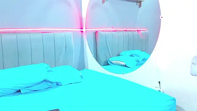 Snapshot of minimi_naty chatting on 01-15-25, 10:24 minimi naty online show from 01-15-25, 10:24