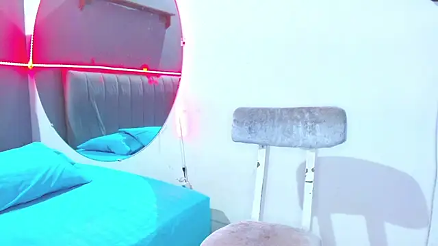 Snapshot of minimi_naty chatting on 01-20-25, 07:14 minimi naty online show from 01-20-25, 07:14