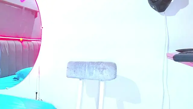 Snapshot of minimi_naty chatting on 02-06-25, 07:18 minimi naty online show from 02-06-25, 07:18