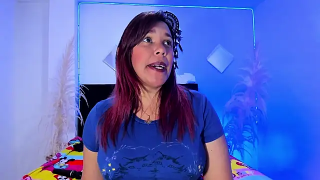 Snapshot of Hannahoney_ chatting on 01-24-25, 07:07 Hannahoney  online show from 01-24-25, 07:07