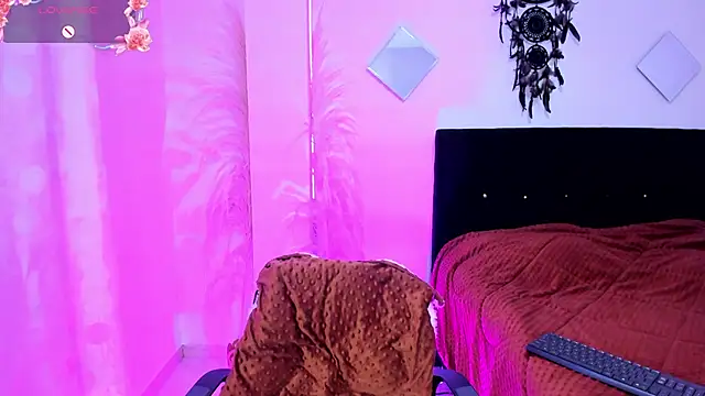 Snapshot of Hannahoney_ chatting on 03-04-25, 11:40 Hannahoney  online show from 03-04-25, 11:40