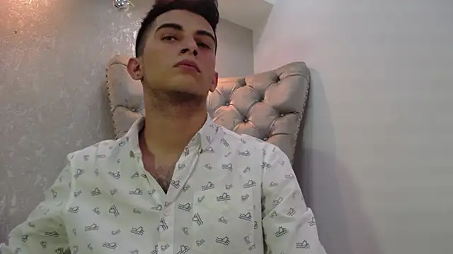 Snapshot of MrWilliseo chatting on 12-13-24, 07:53 MrWilliseo online show from 12-13-24, 07:53