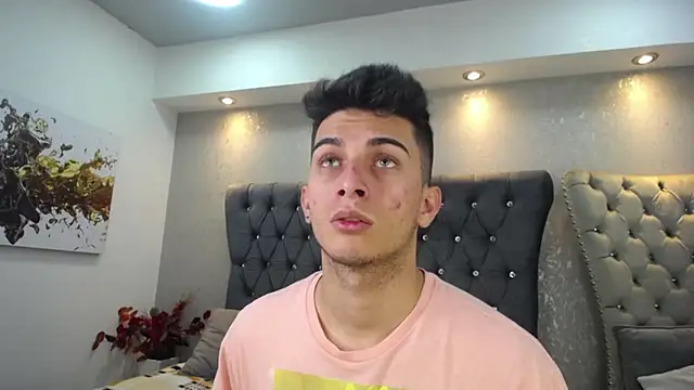 Snapshot of MrWilliseo chatting on 01-27-25, 08:17 MrWilliseo online show from 01-27-25, 08:17