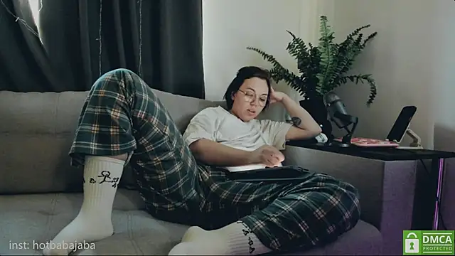 whoa-hoa-hoa-hoa-hoa online show from 02-27-25, 02:32