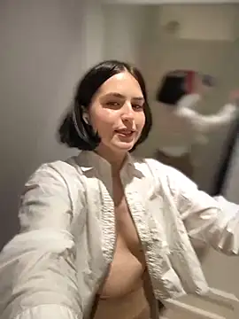 meow girl online show from 12-20-24, 01:43