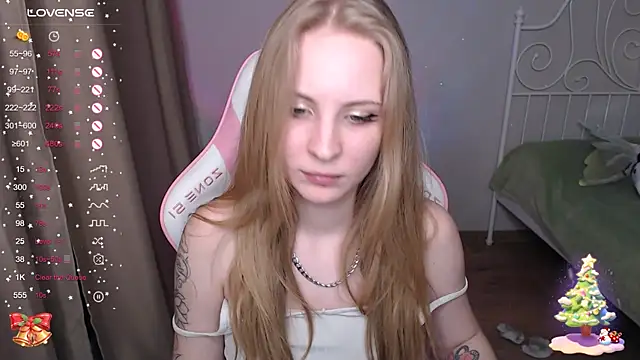 Snapshot of lilKitty_Melanie chatting on 01-12-25, 02:35 lilKitty Melanie online show from 01-12-25, 02:35