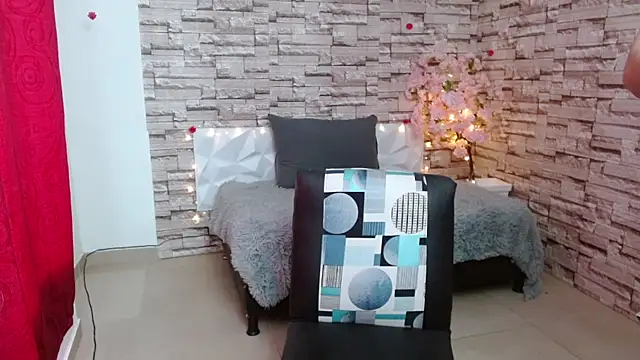 Snapshot of Vanse_lust chatting on 12-12-24, 09:58 Vanse lust online show from 12-12-24, 09:58