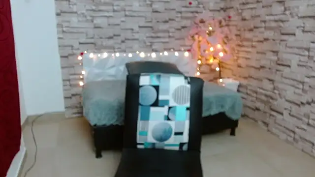 Snapshot of Vanse_lust chatting on 01-08-25, 02:25 Vanse lust online show from 01-08-25, 02:25