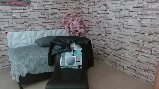 Snapshot of Vanse_lust chatting on 03-22-25, 07:20 Vanse lust online show from 03-22-25, 07:20