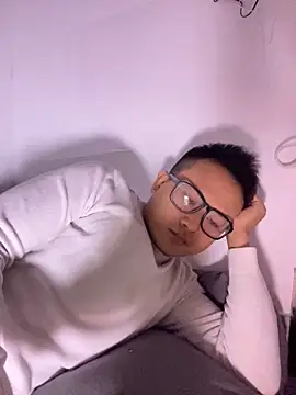 lixiaoshuai8 online show from 11-25-25, 05:51