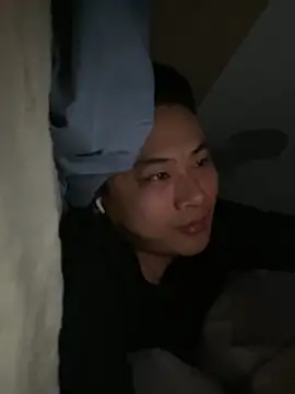 lixiaoshuai8 online show from 12-18-25, 03:51