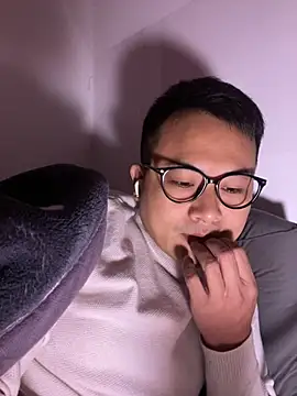 lixiaoshuai8 online show from 01-12-26, 07:57