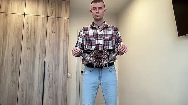 cute mark online show from 02-27-26, 12:38