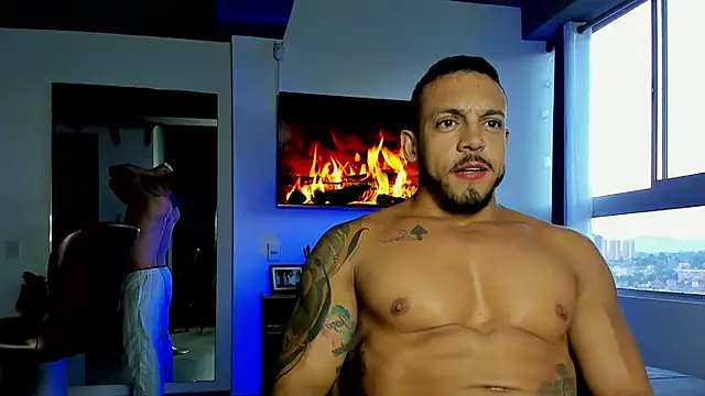 Snapshot of Maximo_Marcelo chatting on 01-30-25, 11:02 Maximo Marcelo online show from 01-30-25, 11:02