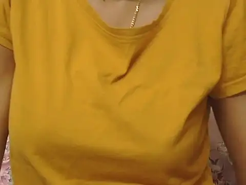 Snapshot of _FluffyHxney_ chatting on 10-31-25, 06:20 FluffyHxney online show from 10-31-25, 06:20