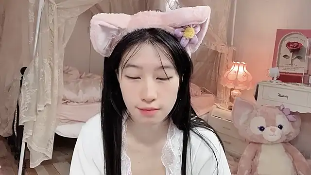 JennieKim RoseannePark online show from 12-16-24, 03:11