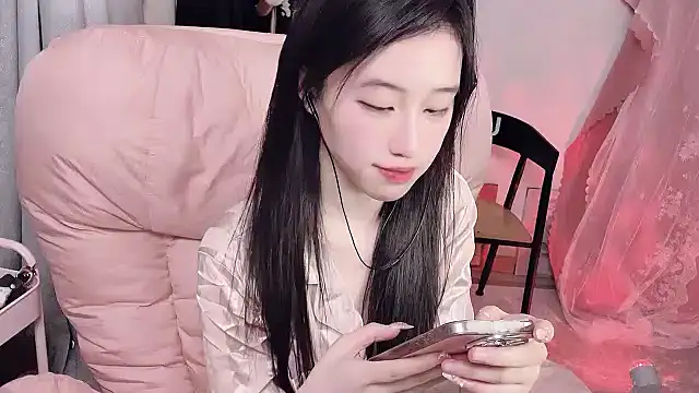 JennieKim RoseannePark online show from 02-06-25, 07:07