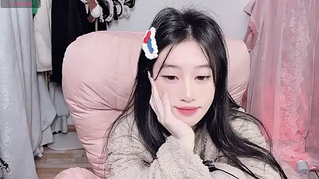 JennieKim RoseannePark online show from 02-08-25, 02:49