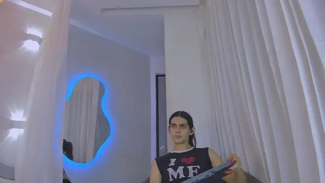 Venusflame   online show from 03-05-25, 11:38