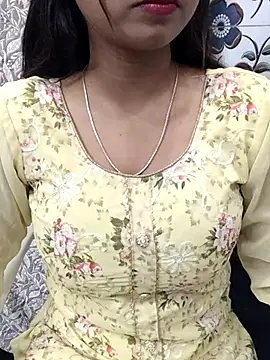 Snapshot of Ishaani_0 chatting on 03-15-25, 03:37 Ishaani 0 online show from 03-15-25, 03:37