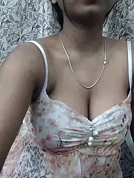 Snapshot of Ishaani_0 chatting on 03-19-25, 12:04 Ishaani 0 online show from 03-19-25, 12:04