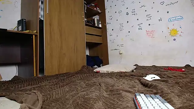 pepsicolacouple online show from 02-08-25, 12:06