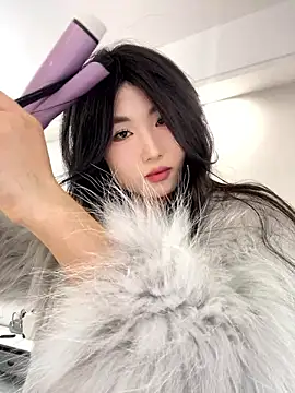 Snapshot of xyebobs chatting on 12-05-24, 02:22 xyebobs online show from 12-05-24, 02:22