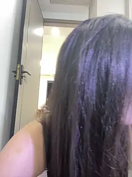 Snapshot of xyebobs chatting on 10-14-25, 01:01 xyebobs online show from 10-14-25, 01:01