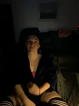Snapshot of Stoner_BarbieXX chatting on 05-09-26, 08:58 Stoner BarbieXX online show from 05-09-26, 08:58