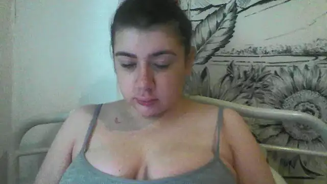 Snapshot of CamilaCherryX chatting on 10-05-25, 02:26 CamilaCherryX online show from 10-05-25, 02:26