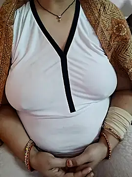 Snapshot of milf-kaira chatting on 12-11-24, 08:47 milf-kaira online show from 12-11-24, 08:47