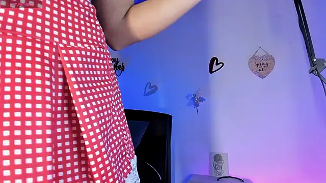 anhiahoney02 online show from 02-14-26, 05:43