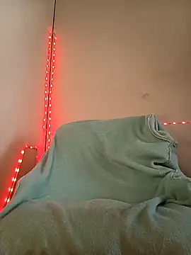 chloewildd  online show from 11-10-25, 03:00