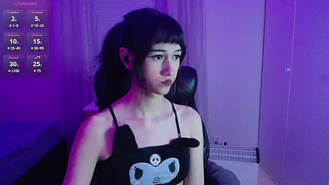 Snapshot of lewd_pillows chatting on 10-12-25, 08:52 lewd pillows online show from 10-12-25, 08:52