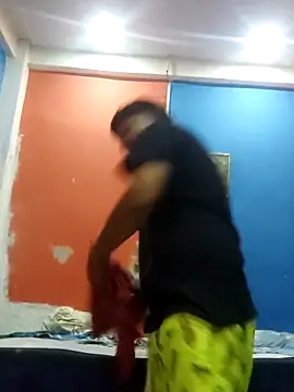 Snapshot of Tu_papi_69_ chatting on 11-24-25, 11:04 Tu papi 69 online show from 11-24-25, 11:04