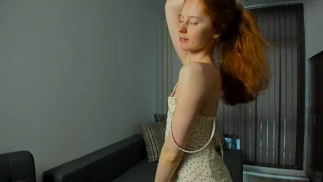 Snapshot of Fire_Luna chatting on 12-20-24, 08:38 Fire Luna online show from 12-20-24, 08:38