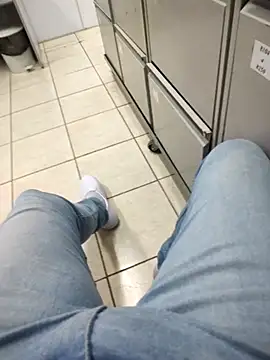 Snapshot of gatmoreno1 chatting on 11-01-25, 11:23 gatmoreno1 online show from 11-01-25, 11:23