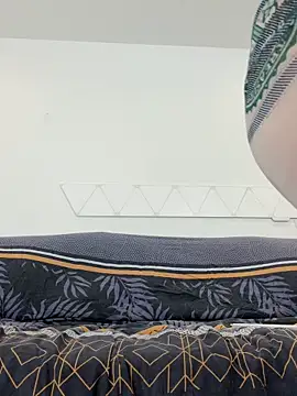 Snapshot of lenalux chatting on 10-06-25, 12:24 lenalux online show from 10-06-25, 12:24