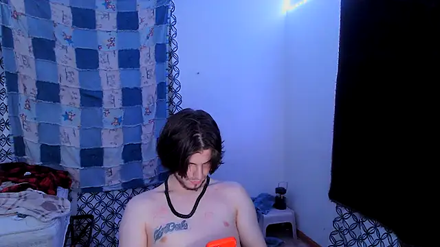 Benzolbub3 online show from 10-07-25, 10:34