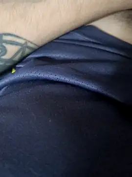 Juliano69xv online show from 10-04-25, 01:20