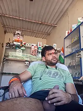 Priynkarani online show from 12-16-25, 04:39