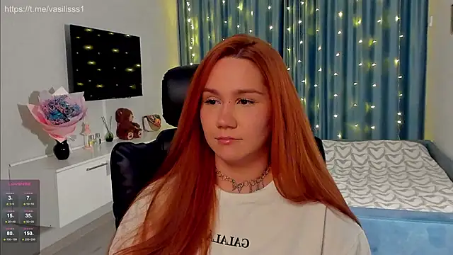 Snapshot of VasilisaHaas chatting on 10-22-25, 09:25 VasilisaHaas online show from 10-22-25, 09:25