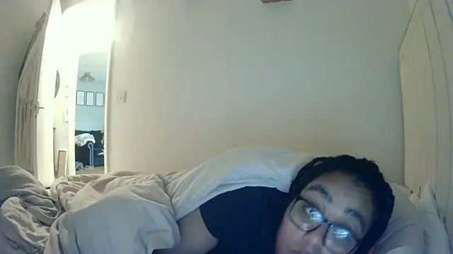 vanilla chocolate23 online show from 01-17-25, 09:06