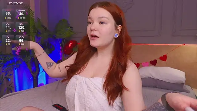 Snapshot of EnnySunrise chatting on 02-10-25, 01:55 EnnySunrise online show from 02-10-25, 01:55