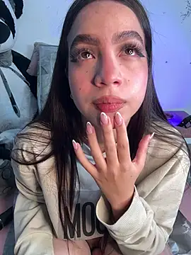 IamSteph13 online show from 07-10-26, 04:39