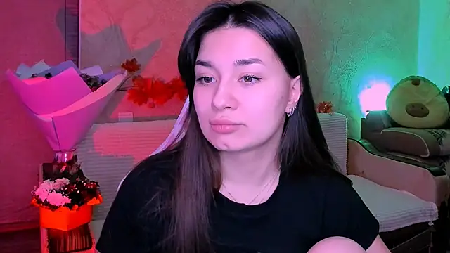 Swee Alicee online show from 02-19-25, 01:06