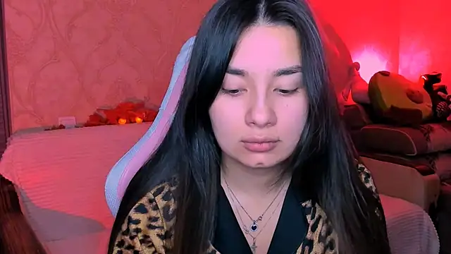 Swee Alicee online show from 10-07-25, 06:49