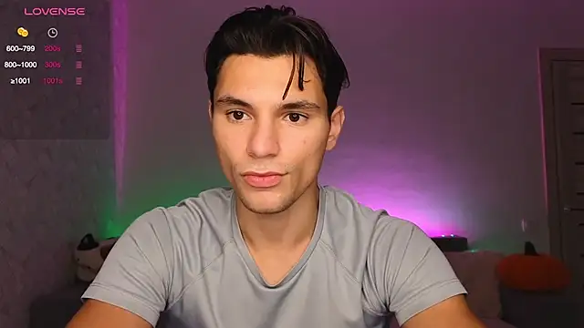 denlover1 online show from 10-20-25, 04:02