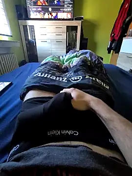 Nkls XL online show from 03-18-26, 08:39